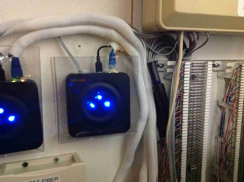 SNAKESKIN Media Box Holder - Small - AMERICAN RECORDER TECHNOLOGIES, INC.