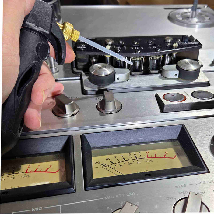 Deluxe AMERICAN RECORDER Tape Recorder Cleaning Kit with CO2 Gas Duster and Hinged Custom Storage Box